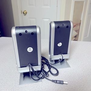 Computer speakers